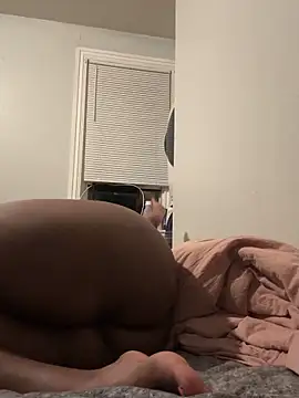 Snapshot of bunbun420247 chatting on 12.19.25 bunbun420247 online show from 12.19.25