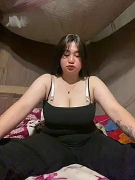 Snapshot of ha-cute chatting on 04.03.26 ha-cute online show from 04.03.26