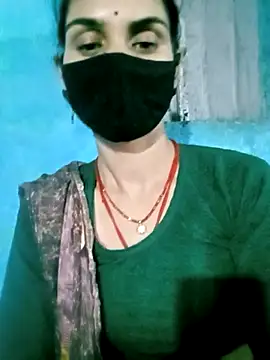 Snapshot of Nishaa_ji chatting on 09.11.25 Nishaa ji online show from 09.11.25