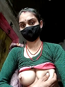 Snapshot of Nishaa_ji chatting on 10.16.25 Nishaa ji online show from 10.16.25