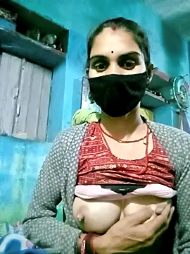 Snapshot of Nishaa_ji chatting on 10.29.25 Nishaa ji online show from 10.29.25