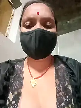 Snapshot of suhani_sharmj chatting on 11.16.25 suhani sharmj online show from 11.16.25