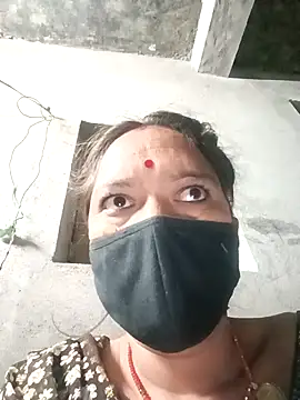 Snapshot of suhani_sharmj chatting on 11.19.25 suhani sharmj online show from 11.19.25