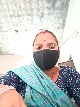 Snapshot of suhani_sharmj chatting on 12.18.25 suhani sharmj online show from 12.18.25