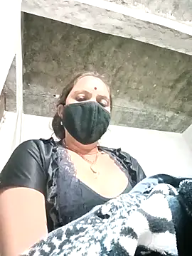 Snapshot of suhani_sharmj chatting on 12.20.25 suhani sharmj online show from 12.20.25