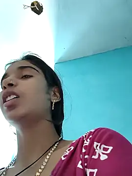 Snapshot of Hot-Soniya2 chatting on 11.16.25 Hot-Soniya2 online show from 11.16.25