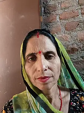 Snapshot of Hot_liya54 chatting on 10.03.25 Hot liya54 online show from 10.03.25