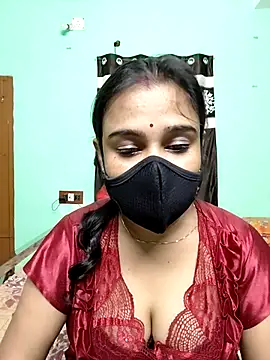 Snapshot of naughty_nataasa chatting on 10.30.25 naughty nataasa online show from 10.30.25