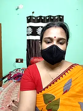 Snapshot of naughty_nataasa chatting on 11.08.25 naughty nataasa online show from 11.08.25