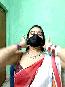 Snapshot of naughty_nataasa chatting on 11.14.25 naughty nataasa online show from 11.14.25