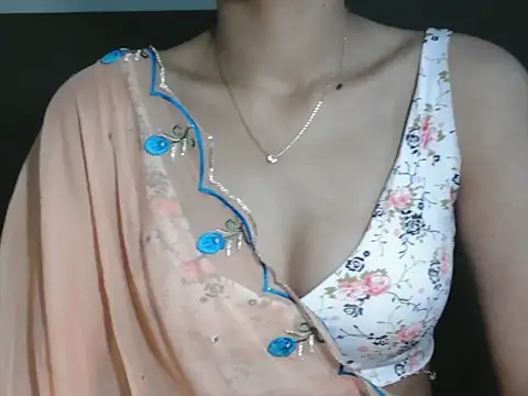 Snapshot of cute_seemu chatting on 09.30.25 cute seemu online show from 09.30.25