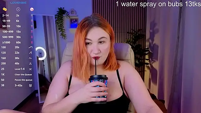 Snapshot of laura_palmerr chatting on 11.27.25 laura palmerr online show from 11.27.25