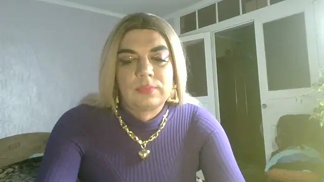 NiraFrost online show from 10.31.25