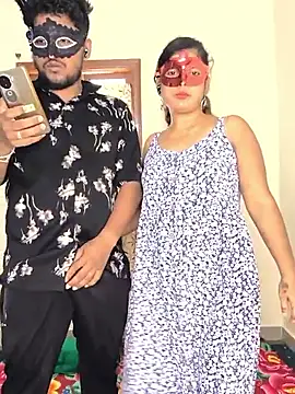 Snapshot of Family02 chatting on 09.15.25 Family02 online show from 09.15.25