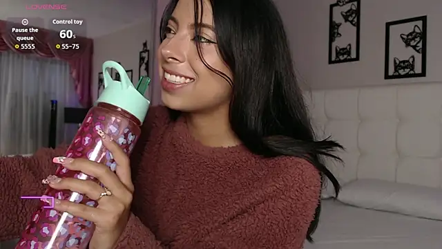 Maia Reficco online show from 12.03.25