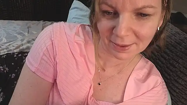 aussiepeaches online show from 03.10.26