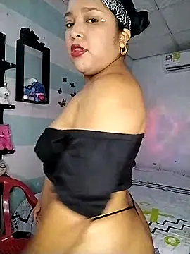 Snapshot of Angelly_ricura chatting on 11.07.25 Angelly ricura online show from 11.07.25