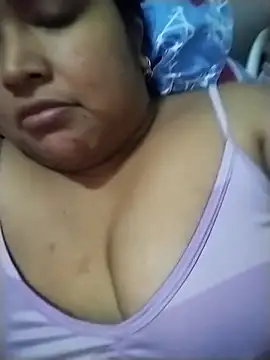 Snapshot of Angelly_ricura chatting on 11.23.25 Angelly ricura online show from 11.23.25