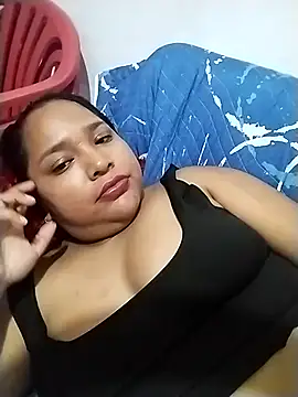 Snapshot of Angelly_ricura chatting on 11.26.25 Angelly ricura online show from 11.26.25