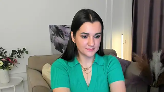 Snapshot of mintydaze chatting on 09.11.25 mintydaze online show from 09.11.25