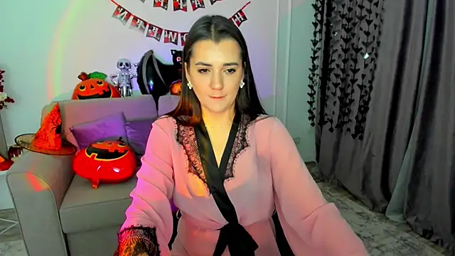 Snapshot of mintydaze chatting on 10.30.25 mintydaze online show from 10.30.25