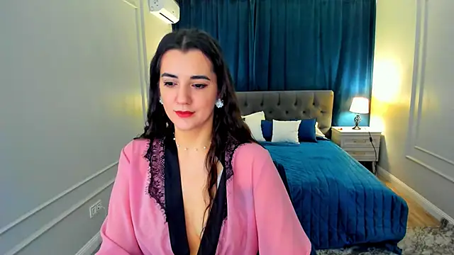 Snapshot of mintydaze chatting on 11.26.25 mintydaze online show from 11.26.25