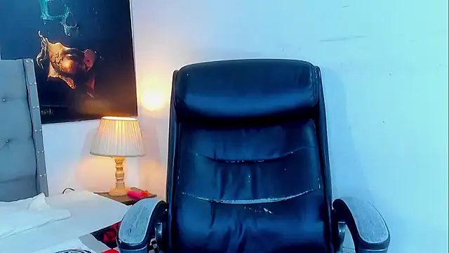megan rousexx online show from 10.16.25