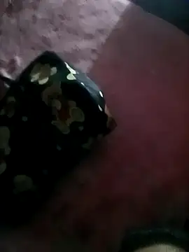 Snapshot of Shreyaaa_1 chatting on 10.27.25 Shreyaaa 1 online show from 10.27.25