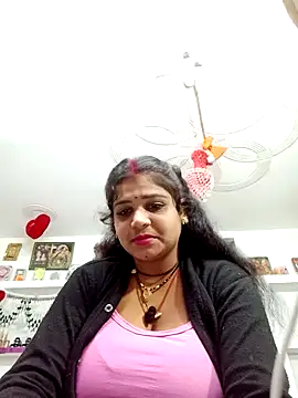 Snapshot of Rani_sahiba chatting on 10.22.25 Rani sahiba online show from 10.22.25