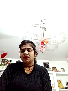 Snapshot of Rani_sahiba chatting on 10.27.25 Rani sahiba online show from 10.27.25