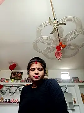 Snapshot of Rani_sahiba chatting on 10.29.25 Rani sahiba online show from 10.29.25