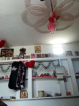 Snapshot of Rani_sahiba chatting on 11.27.25 Rani sahiba online show from 11.27.25