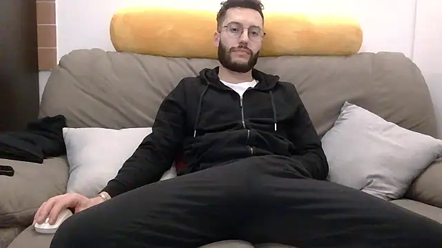 Amicisegreti online show from 01.18.26