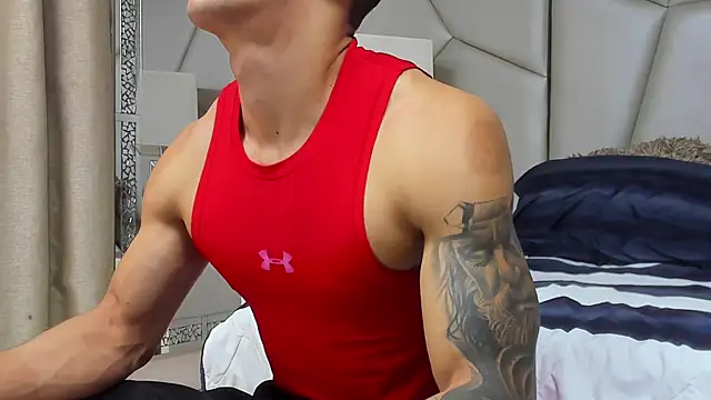 Snapshot of adrian_ray chatting on 11.05.25 adrian ray online show from 11.05.25