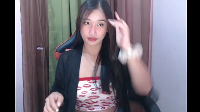 Snapshot of Chubby_HotLady chatting on 11.22.25 Chubby HotLady online show from 11.22.25