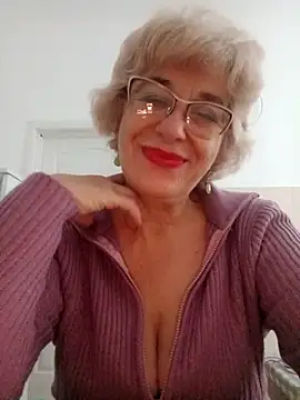 52MiaLove02 online show from 10.15.25