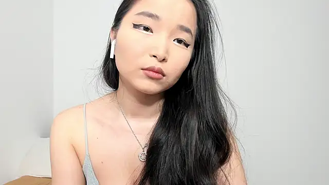 Soyun Mia online show from 05.15.26
