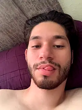 pitudo1313wuero online show from 10.02.25