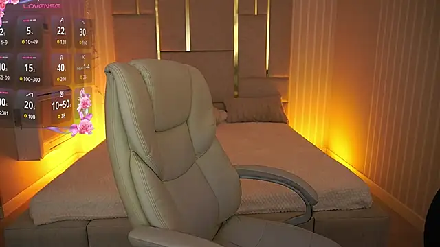 MirielleNymph online show from 10.06.25