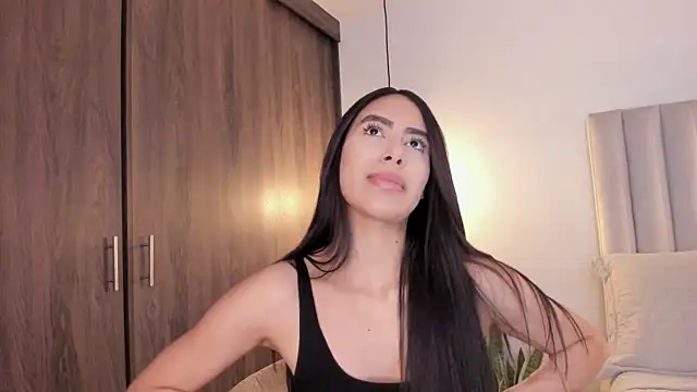 Snapshot of imsaraah chatting on 12.02.25 imsaraah online show from 12.02.25