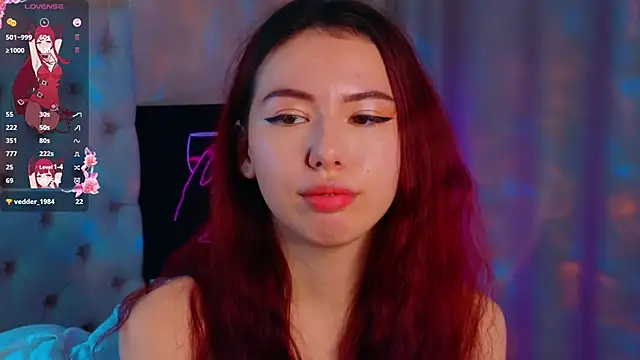 Snapshot of JenniferGlover chatting on 11.15.25 JenniferGlover online show from 11.15.25