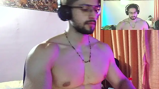 Snapshot of Axel-Cr0ss chatting on 09.30.25 Axel-Cr0ss online show from 09.30.25