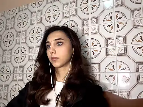 LinaMour online show from 11.09.25