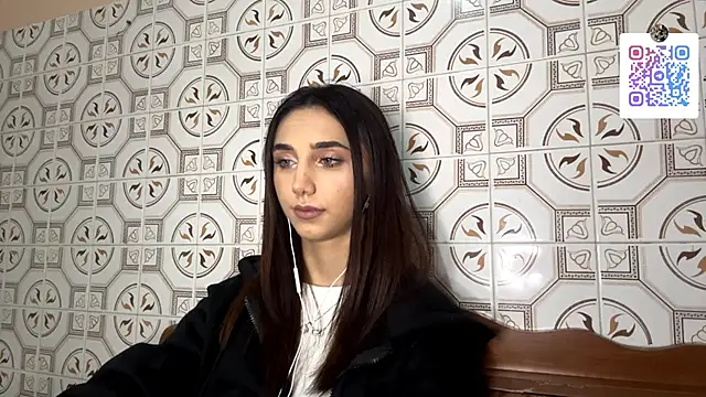 LinaMour online show from 11.28.25