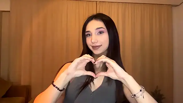 LinaMour online show from 02.16.26