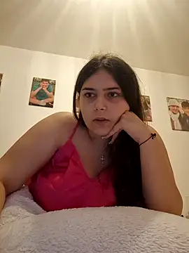KatieLace online show from 10.03.25