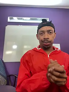 Snapshot of fitsexyman chatting on 11.14.25 fitsexyman online show from 11.14.25