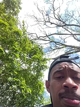 Snapshot of fitsexyman chatting on 11.19.25 fitsexyman online show from 11.19.25