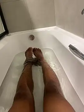 Snapshot of fitsexyman chatting on 03.27.26 fitsexyman online show from 03.27.26