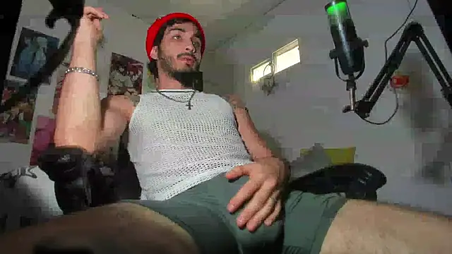 LovexJuxn  online show from 11.20.25